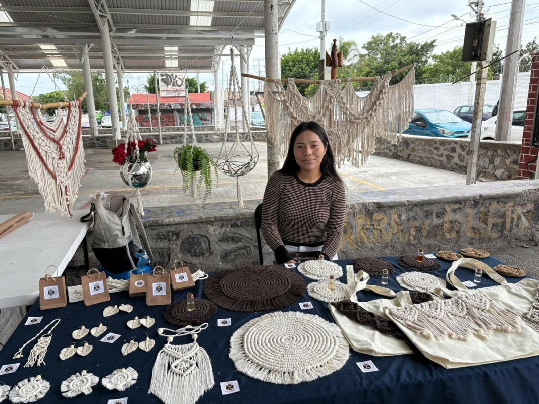 Municipio de Querétaro impulsa empoderamiento femenino en Cerrito Colorado con servicios gratuitos y fomento al emprendimiento