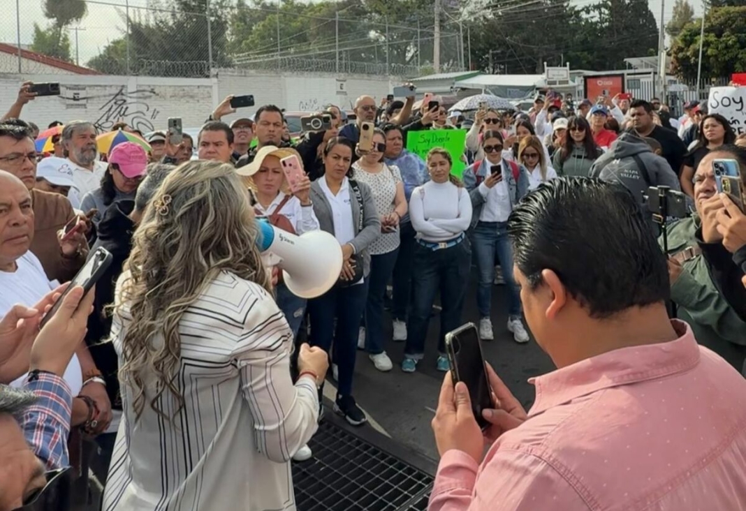 Coordinadora de USEBEQ atiende a maestros y confirma pago retroactivo para el 31 de julio