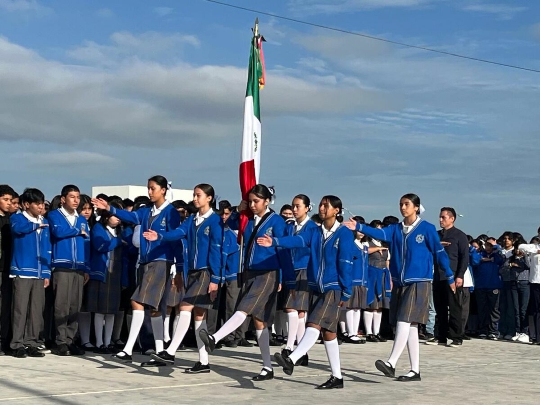 Inicia ciclo escolar con más de 356 mil estudiantes en Querétaro