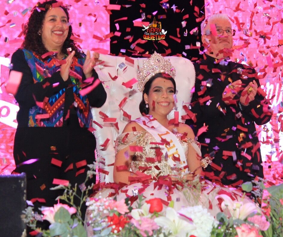 Inicia la Feria Cadereyta 2025 con ceremonia de coronación y espectáculos culturales