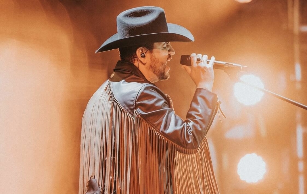 Edén Muñoz podría enfrentar multa de hasta 1.4 mdp por interpretar “narcocorrido” en concierto en Querétaro Edén Muñoz podría enfrentar multa de hasta 1.4 mdp por interpretar “narcocorrido” en concierto en Querétaro