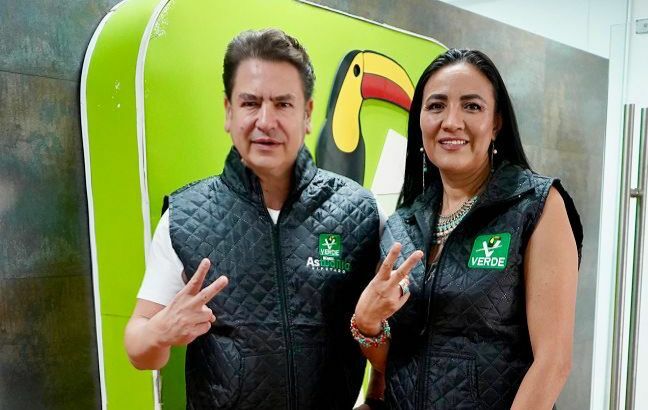 Astudillo formaliza integración dePaloma Arce al Partido Verde