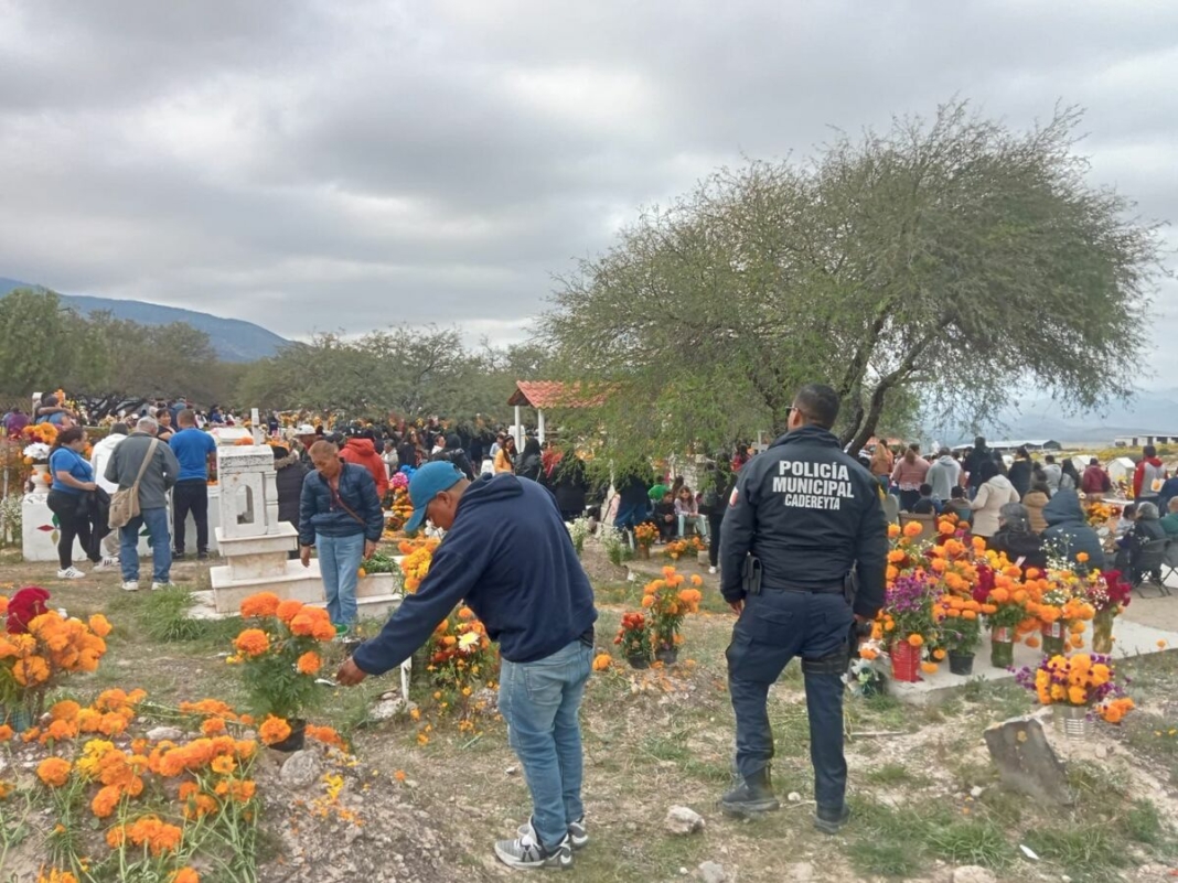 Saldo blanco durante las celebraciones del Día de Muertos en Cadereyta de Montes