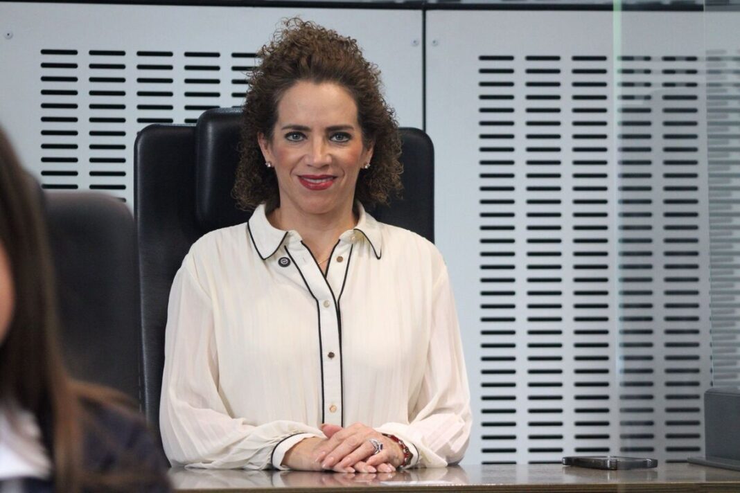 Diputada Adriana Meza expresa reservas sobre solicitud de endeudamiento en San Juan del Río Diputada Adriana Meza expresa reservas sobre solicitud de endeudamiento en San Juan del Río