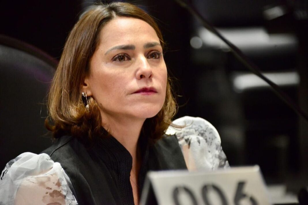 La crisis de salud que vive México es resultado de la improvisación y el abandono del Gobierno Federal: Abigail Arredondo Borrador automático