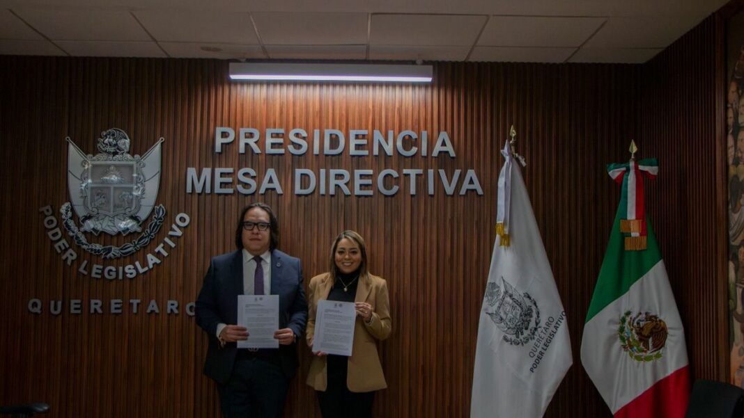 Fiscalía General de Querétaro entrega iniciativa de ley para crear Unidad Especializada en Extorsión Borrador automático