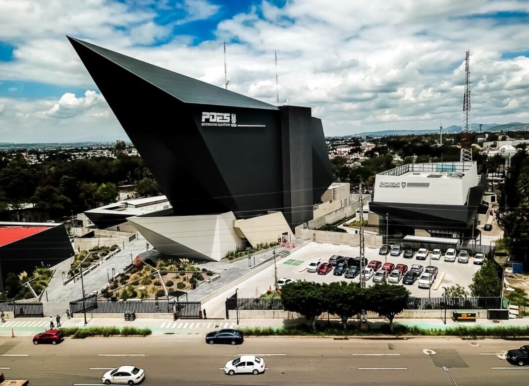 SSC advierte sobre licencias y permisos falsos tras diversas detencionesEstos trámites únicamente se realizan de manera personal y presencial ante la dependencia en sus distintas sedes Borrador automático