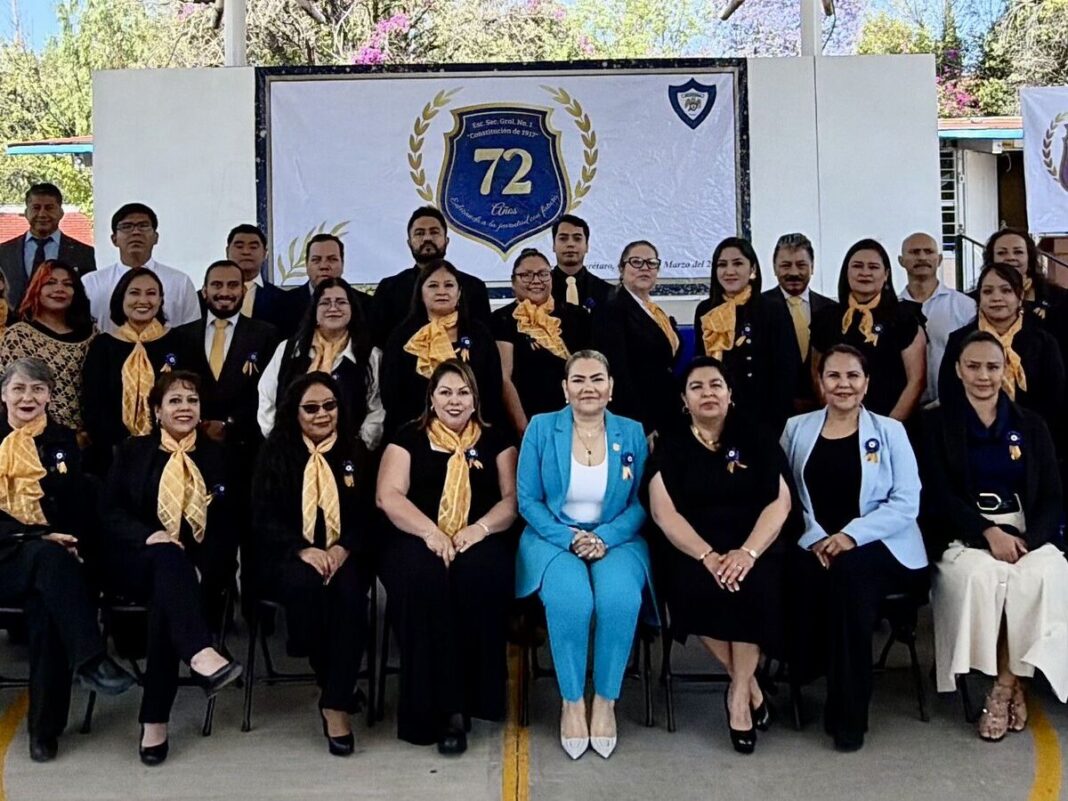 Celebra USEBEQ 72 años de la Secundaria General No. 1 Borrador automático