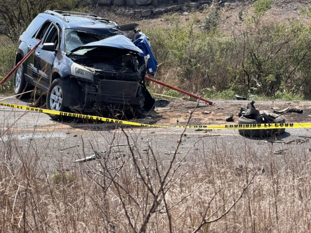 Choque frontal en la Estatal 300 deja un muerto y varios lesionados en San Juan del Río Borrador automático